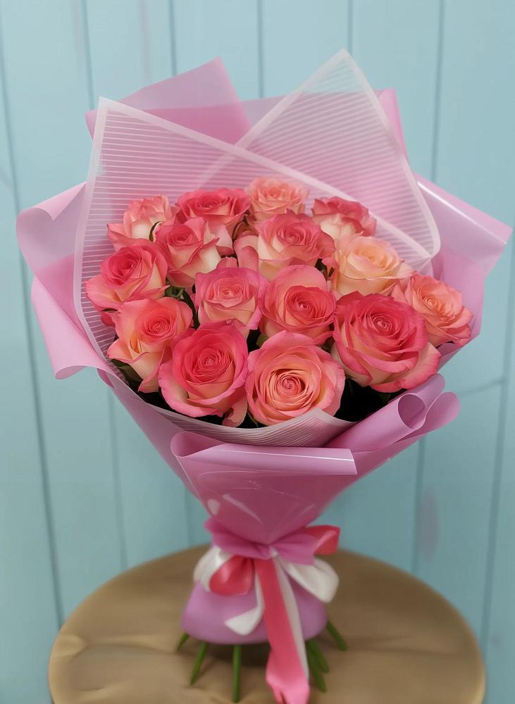 Букет 15 Розовых роз Равель в Моздоке