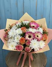 Букет цветов из:  Розы, Герберы и Хризантемы в Моздоке