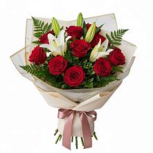Букет цветов из:  Лилии и Розы в Моздоке