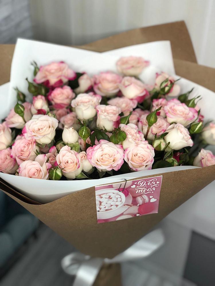 Букет цветов из: Розы в Моздоке