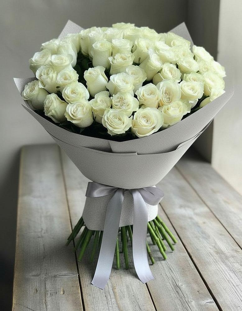 Букет 35 Белых роз в Моздоке