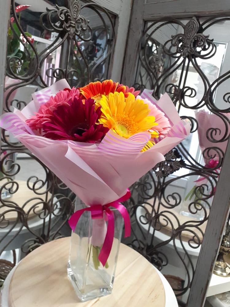 Букет цветов из: Герберы в Моздоке