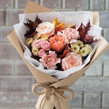 Букет цветов из:  Гвоздики, Хризантемы и Розы в Моздоке