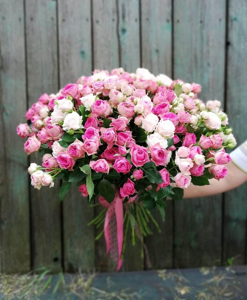 Букет Розовые кустовые розы Натали и Лав Лидия в Моздоке